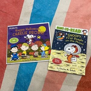 3/$10 Peanuts Halloween and Space Books Snoopy Charlie Brown